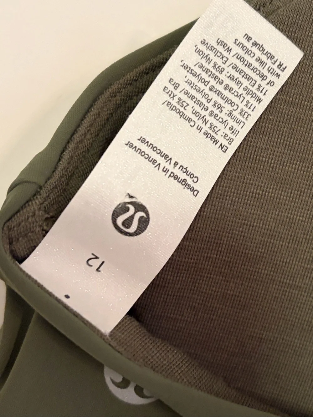 Lululemon Sports Bra Still Now Bra Light Support A/B Cup Army Green New sz 12